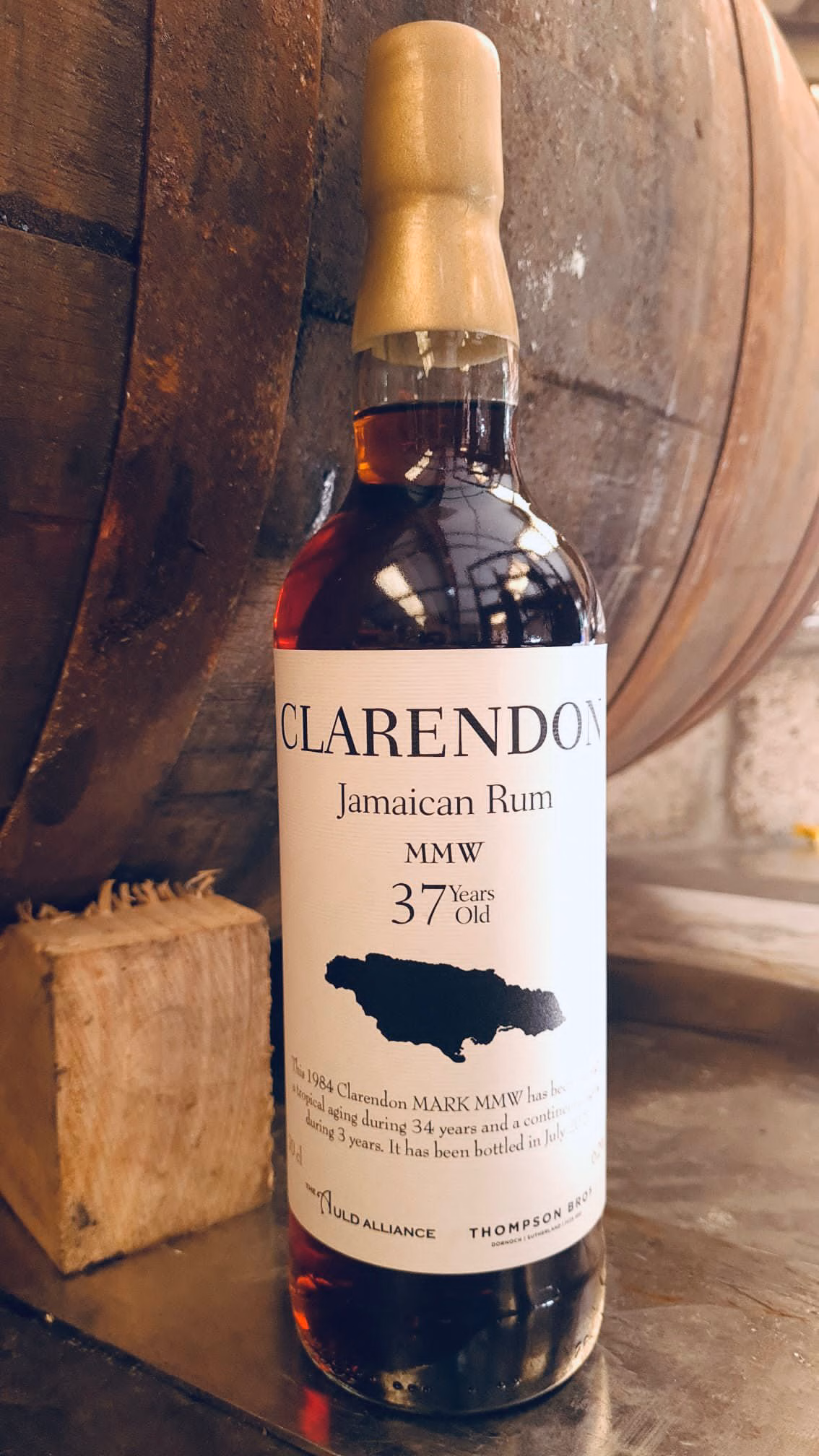 Clarendon Jamaican Rum, 1984, Aged 37 Years, Auld Alliance Collaboration, 70CL, 62% ABV - Image 4